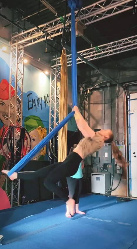 Flight Aerial & Pole Dance